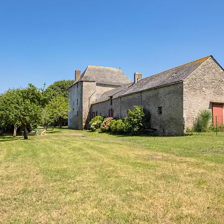 La Ferme Du Manoir De Kercassier A Guerande, Grand 15 Personnes, Tarif Inclus, Site Exceptionnel Dans Grand Domaine