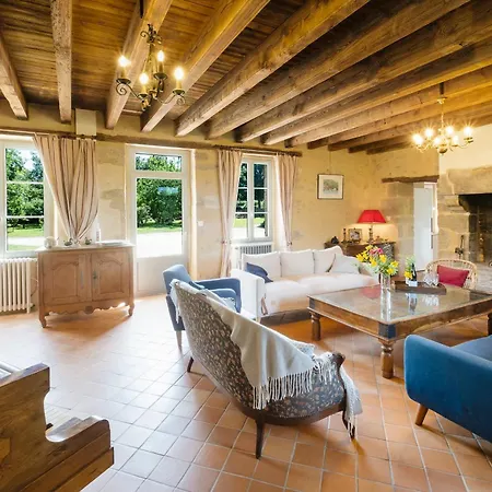 La Ferme Du Manoir De Kercassier A Guerande, Grand 15 Personnes, Tarif Inclus, Site Exceptionnel Dans Grand Domaine Feriehus